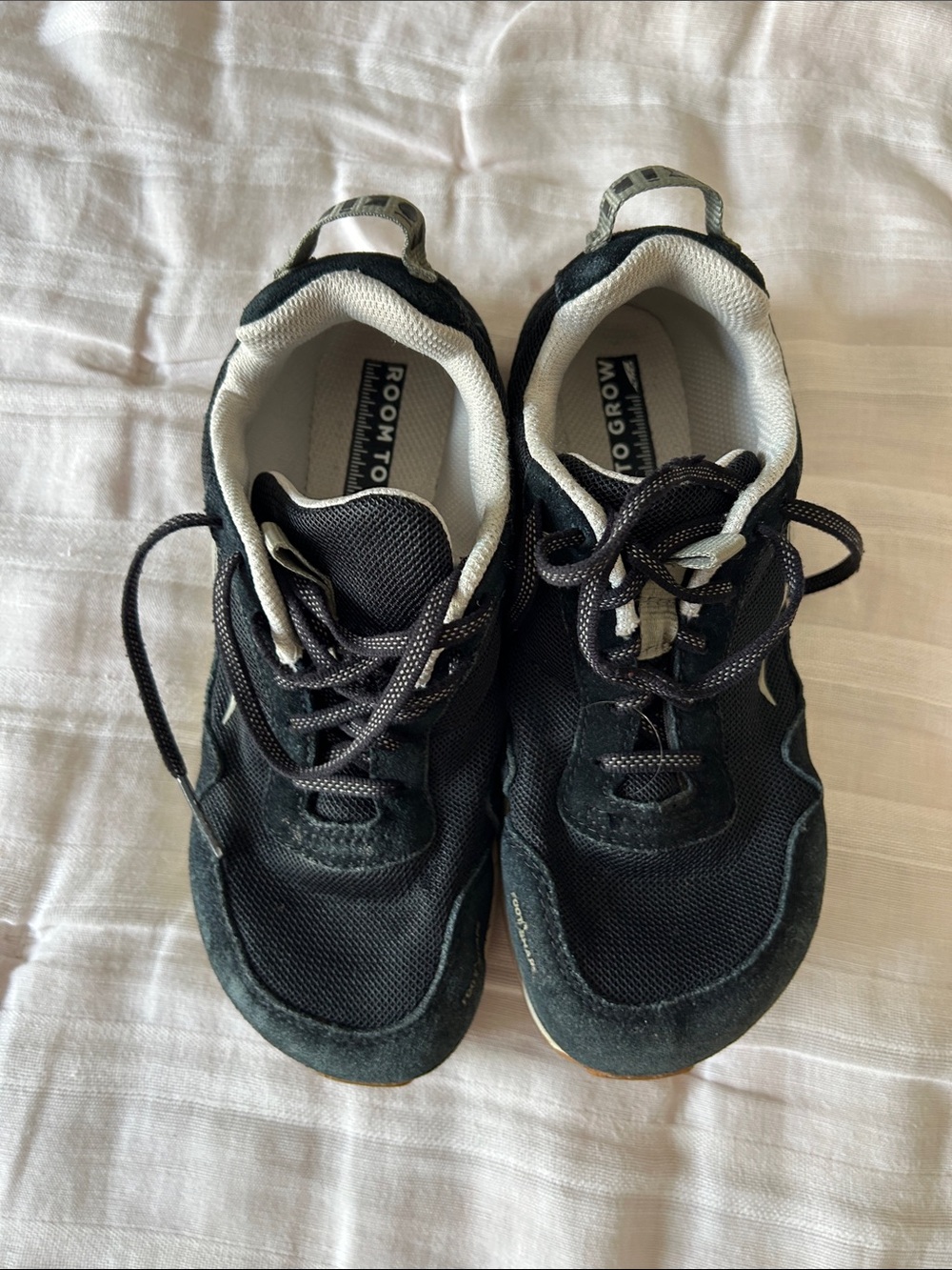Altra Youth 3  Black Athletic Sneakers